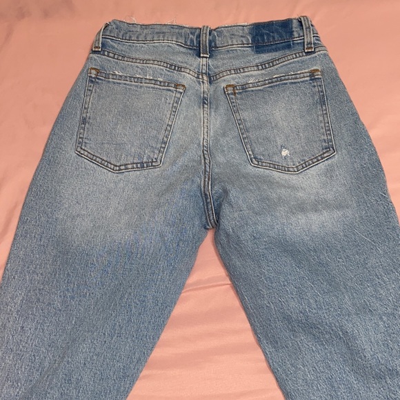 Abercrombie High Rise Mom Jeans - Picture 7 of 8
